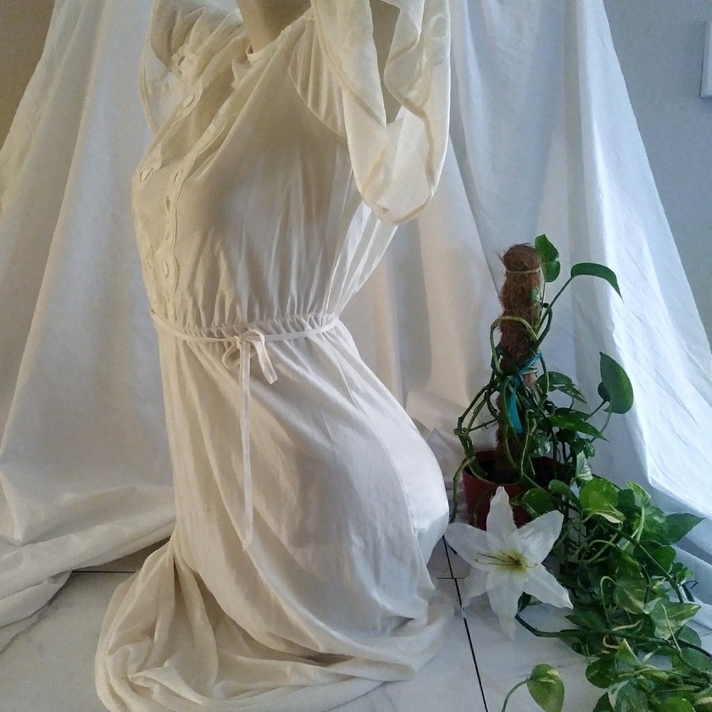1950s Vintage Night Gown